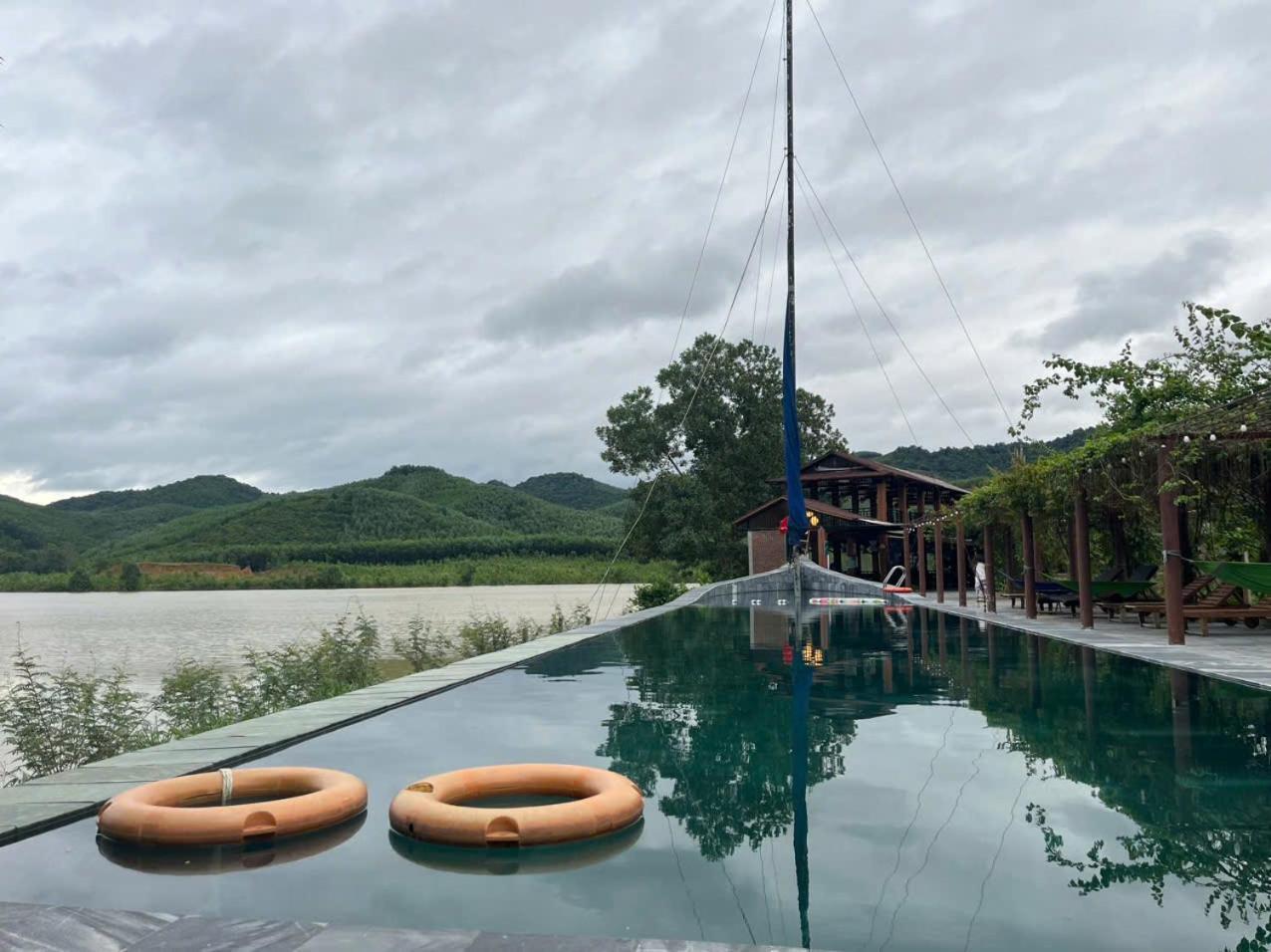 Nguyen Shack Retreat Resort Phong Nha Exterior foto